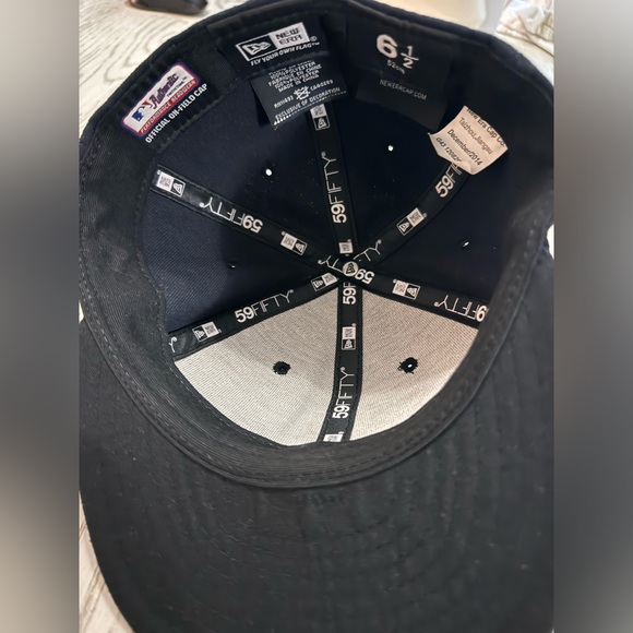 Boston Red Sox New Era Youth Authentic Collection On-Field  59FIFTY Fitted Hat - Picture 4 of 4